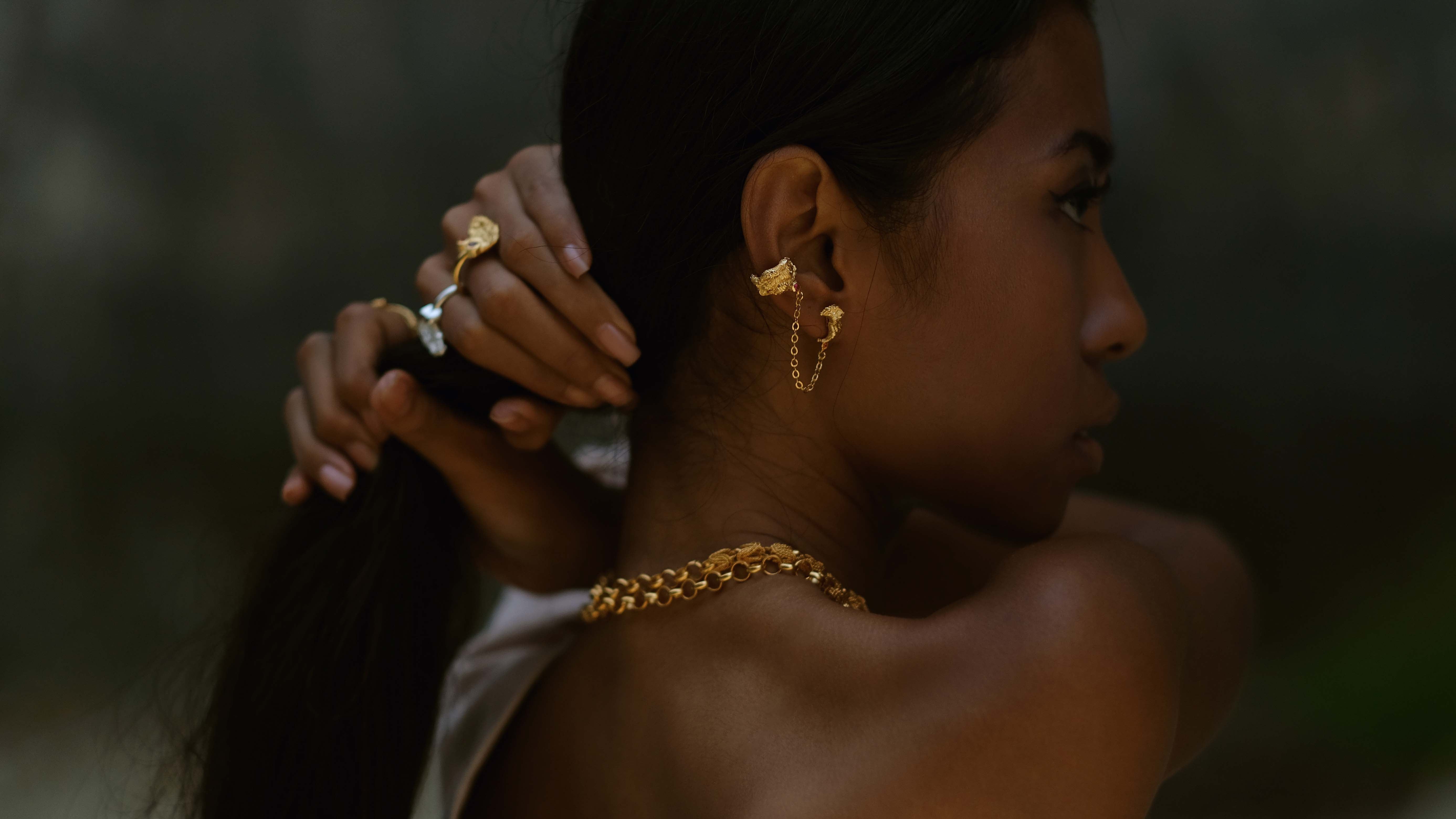 Kubu Earrings | Gold